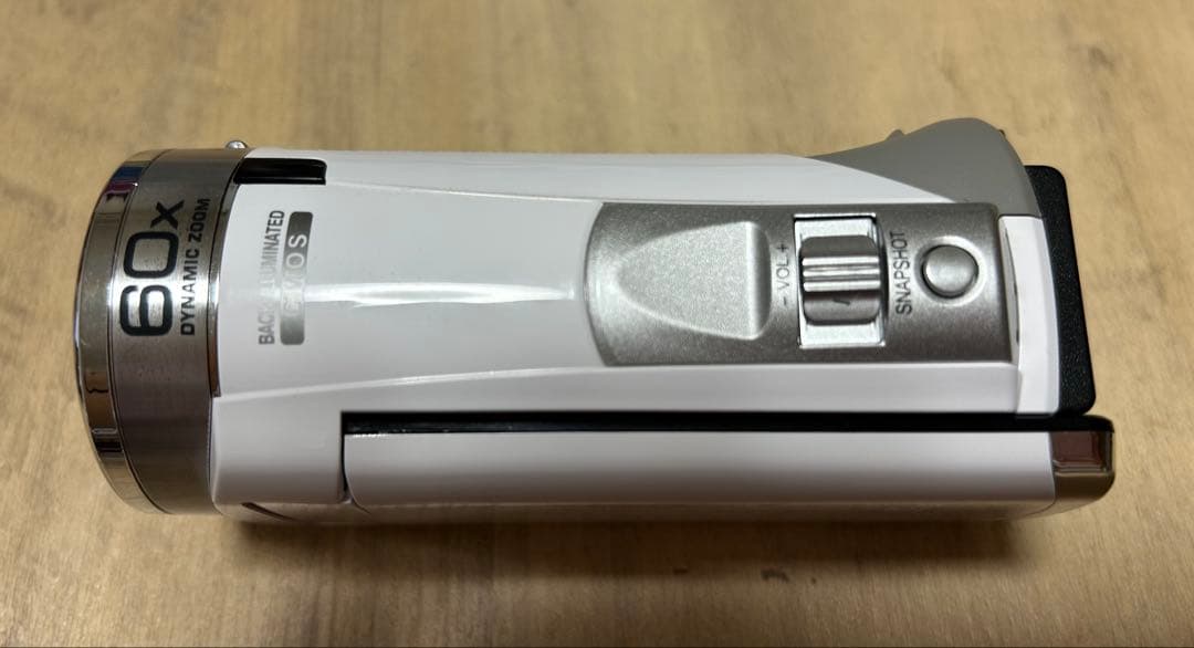 JVC エブリオ GZ-E750-W ビデオカメラ