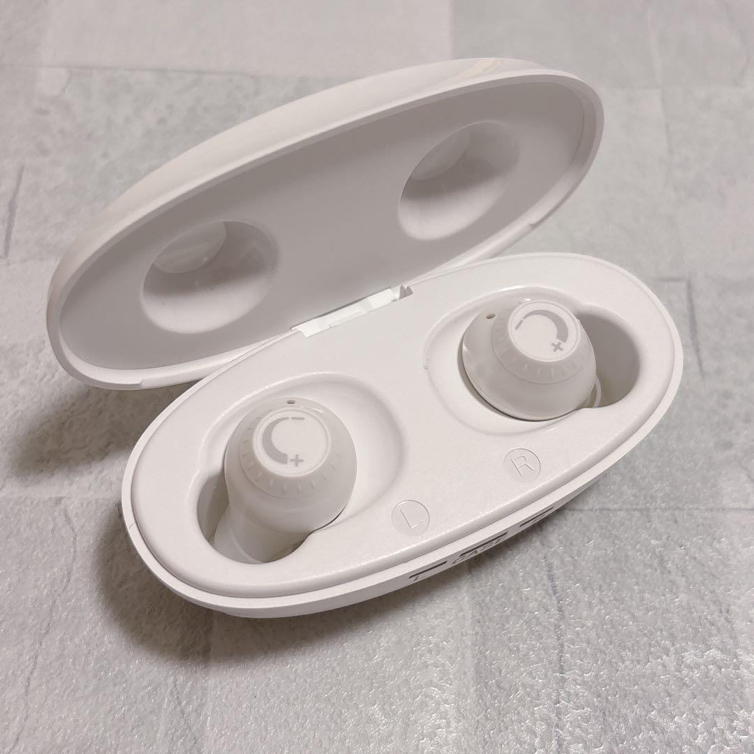 ☆充電式 集音器 音声拡聴器 イヤホンタイプ 耳穴式 左右両用耳 ホワイト