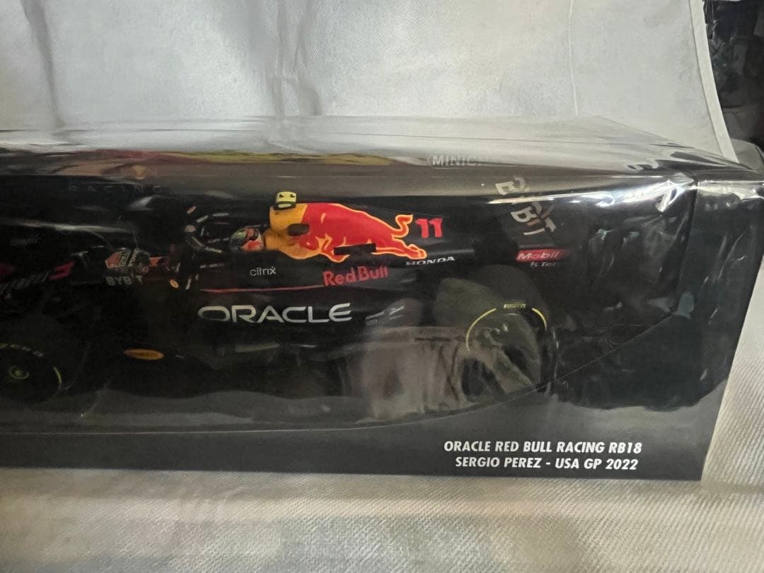 1/18レッドブルF1セルジオペレス2022年　　　アメリカオースティンGP