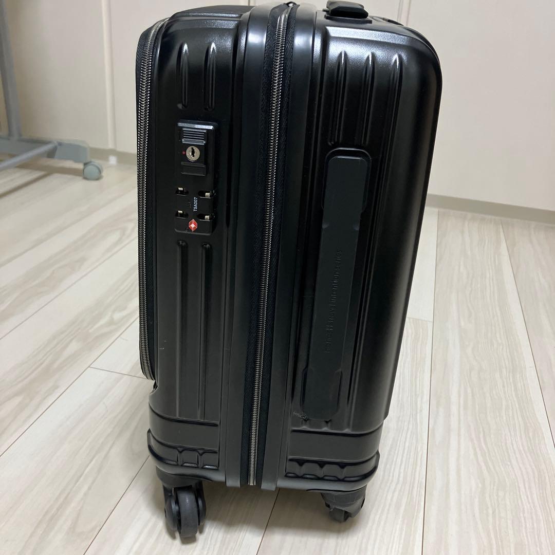 東急ハンズ　キャリーケース　ロッカー