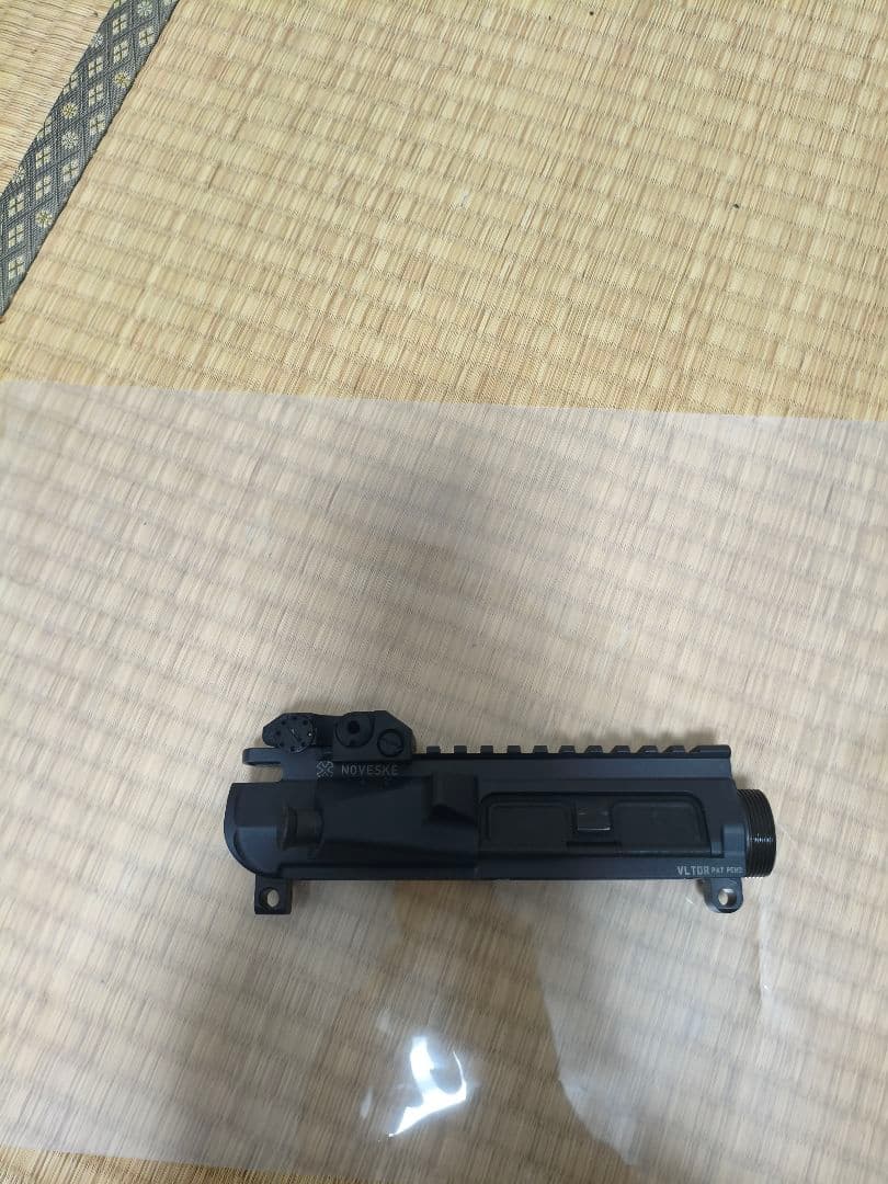 実物　VLTOR NOVESKEアッパー