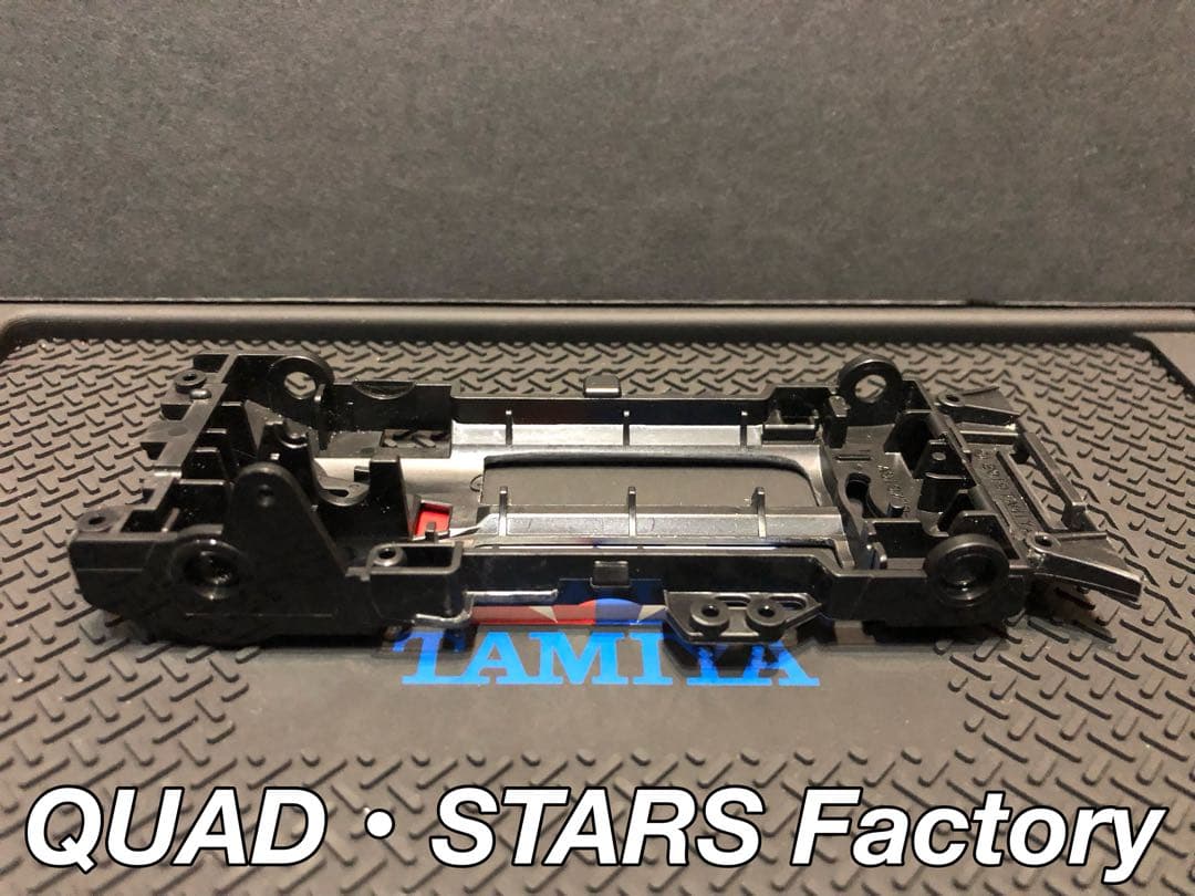 【MARU】VZシャーシ／バンパーレス＆軽量加工＋モーター押さえプレート