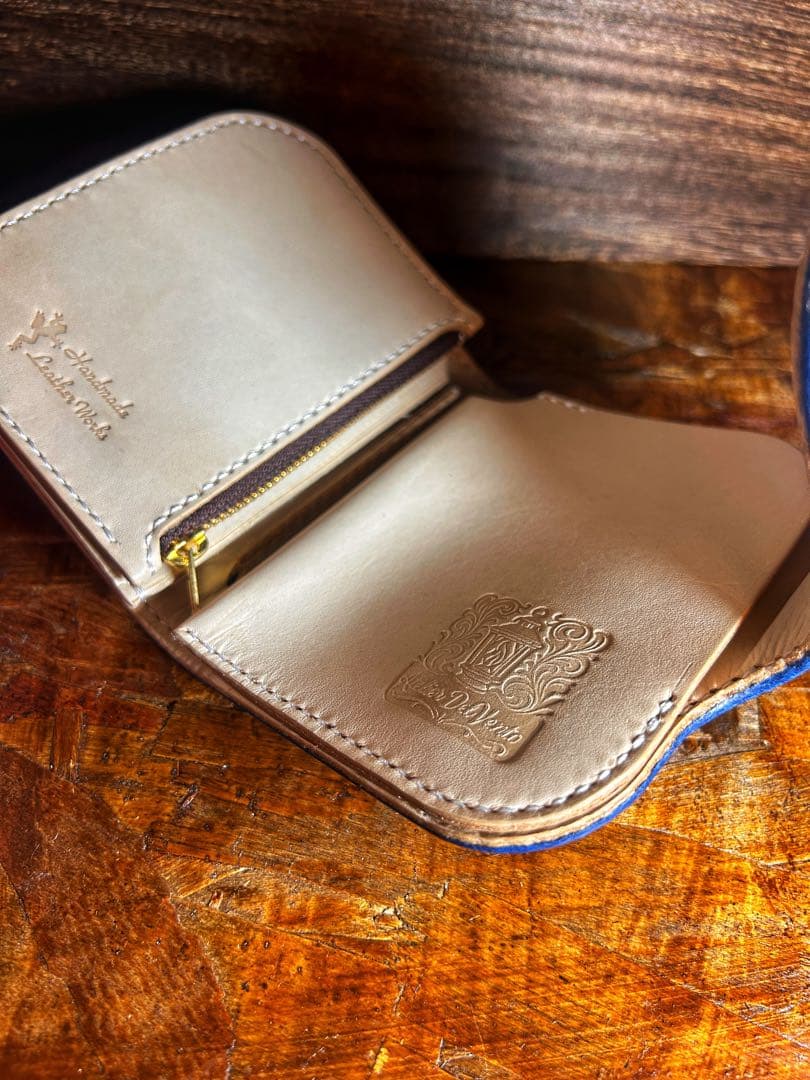 新品　総手縫　イタリア製本革プエブロレザー　ウォレット　プレゼントにも最適！