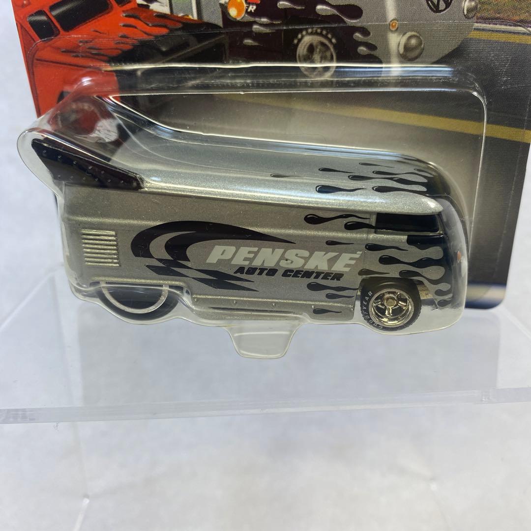 ホットウィール　PENSKE フォルクスワーゲンドラッグバス（銀）