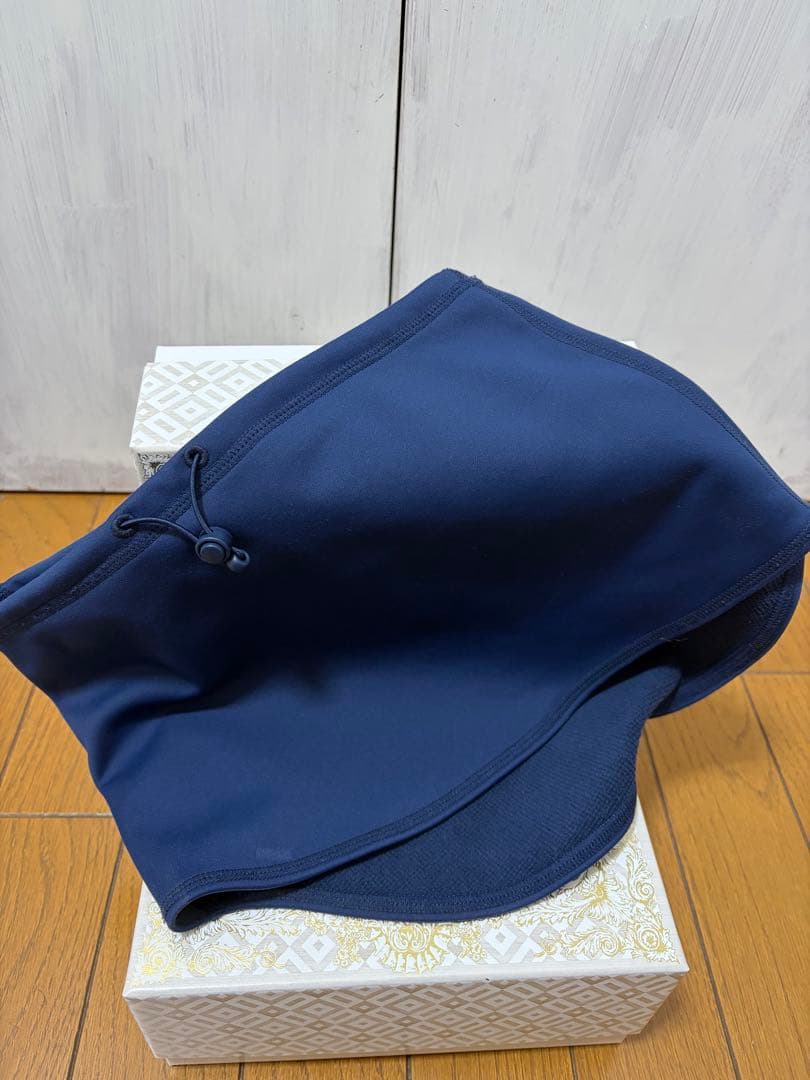 ＳＵＰＲＥＭＥ　シュプリーム　ネックウォーマー　ネイビー