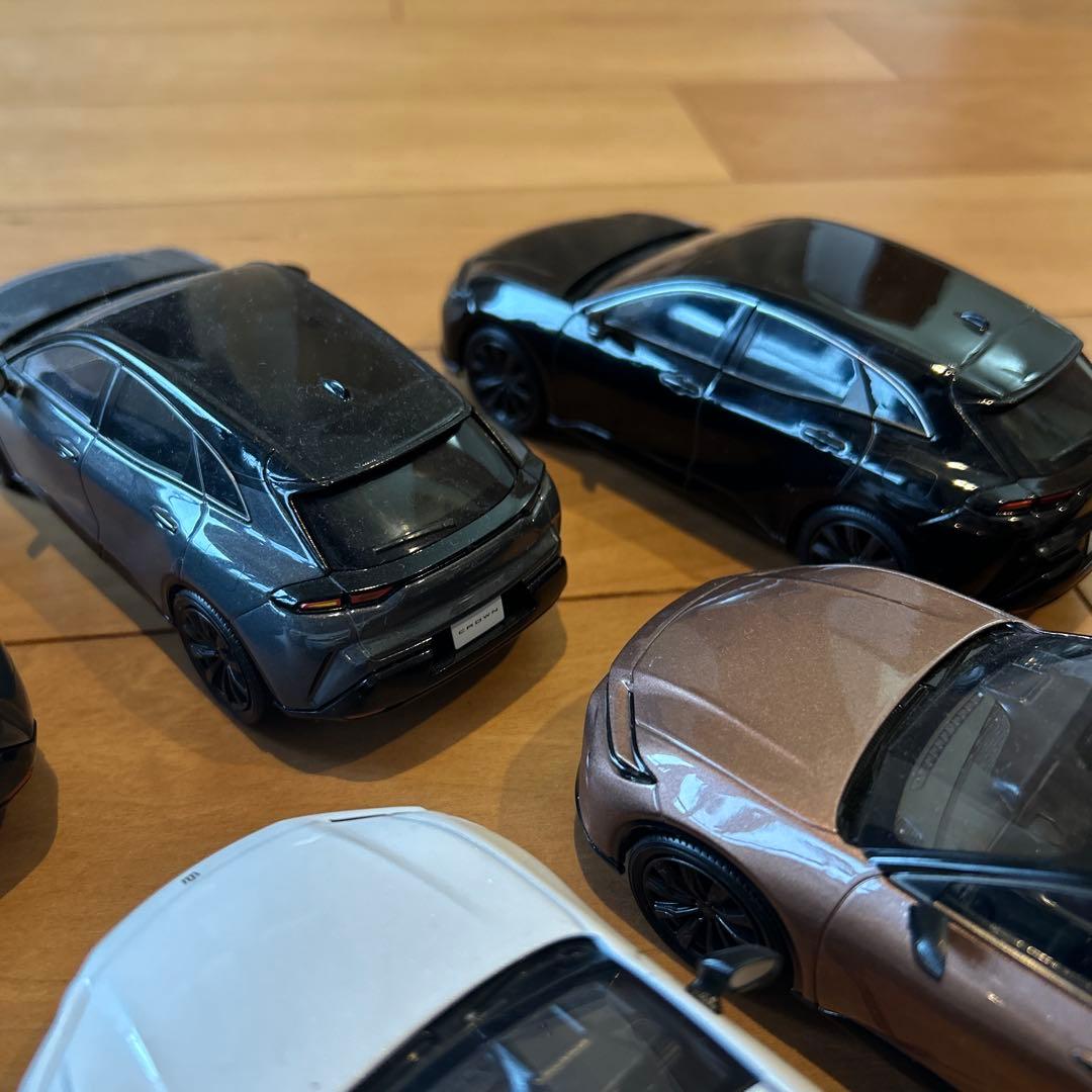 トヨタ クラウンスポーツ ミニカー セット