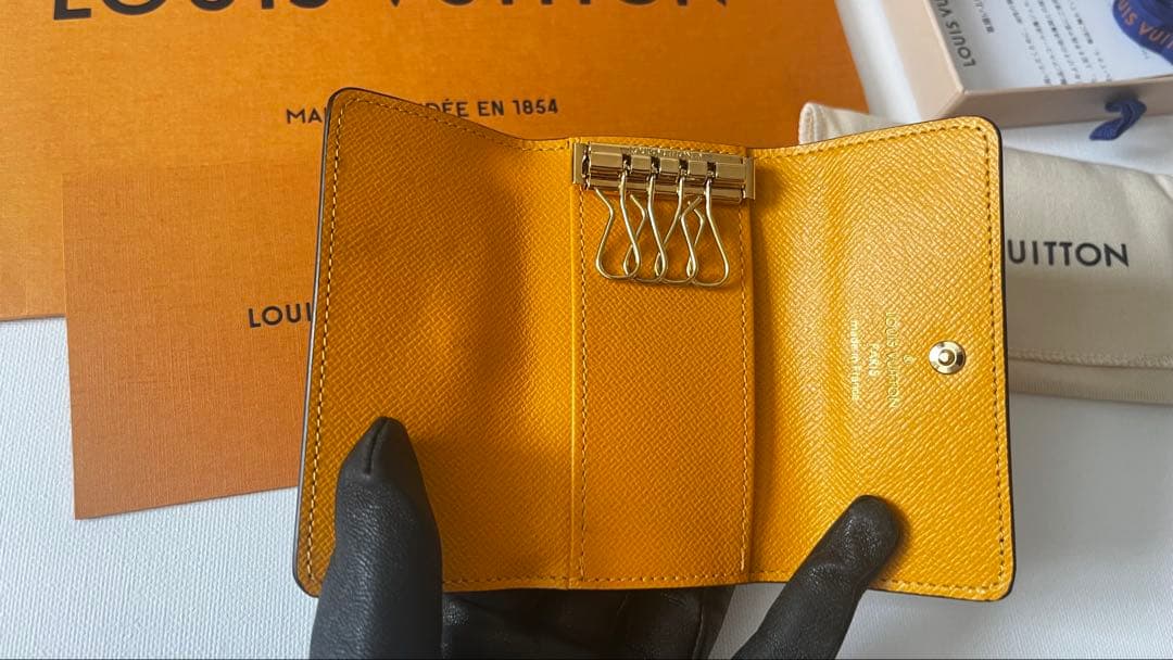 極美品・付属品完備 LOUIS VUITTON キーケース