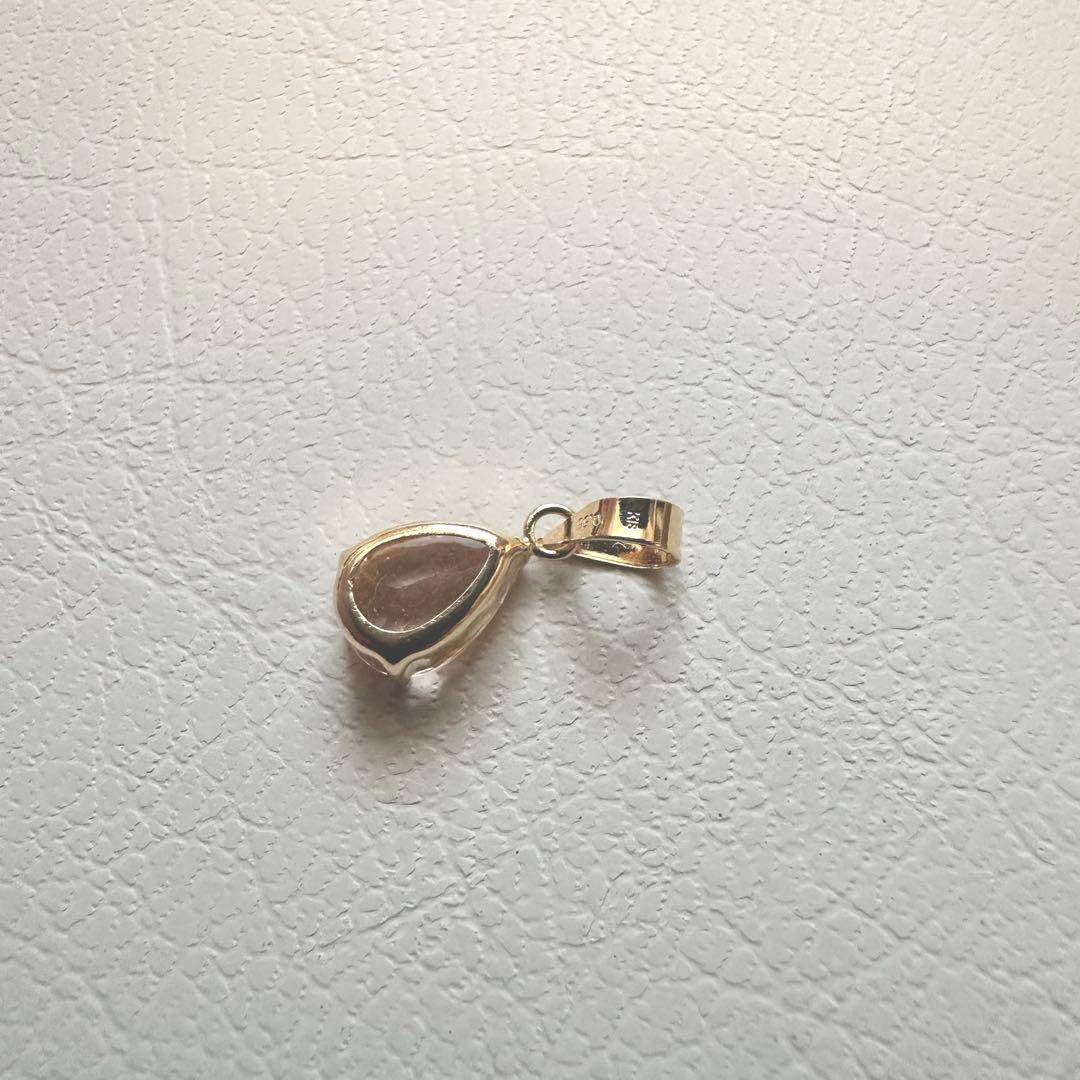 未使用 モルガナイト K18 ペンダントトップ ペアシェイプ