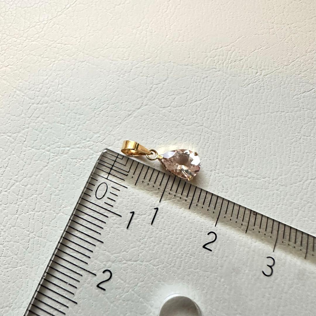 未使用 モルガナイト K18 ペンダントトップ ペアシェイプ