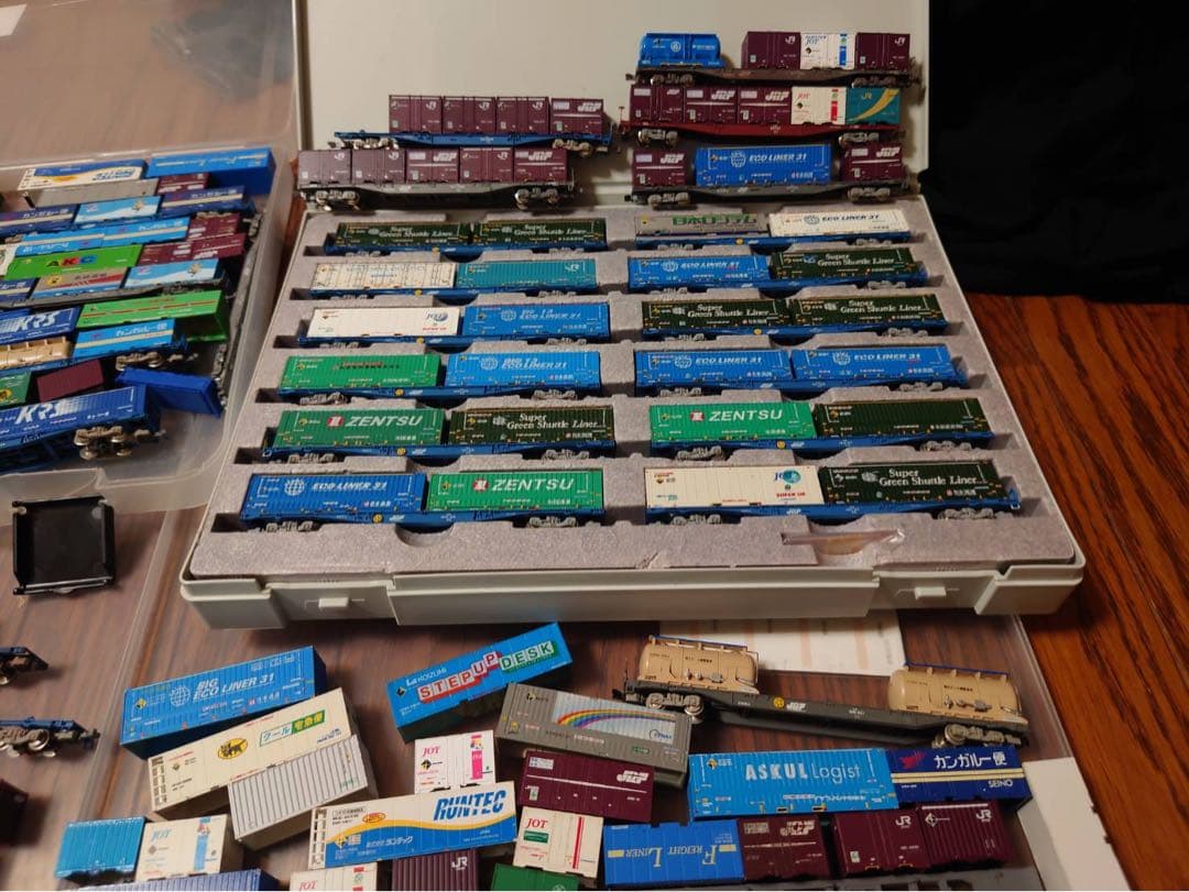 ジャンク品貨物列車 コンテナ 機関車ジャンク現状品