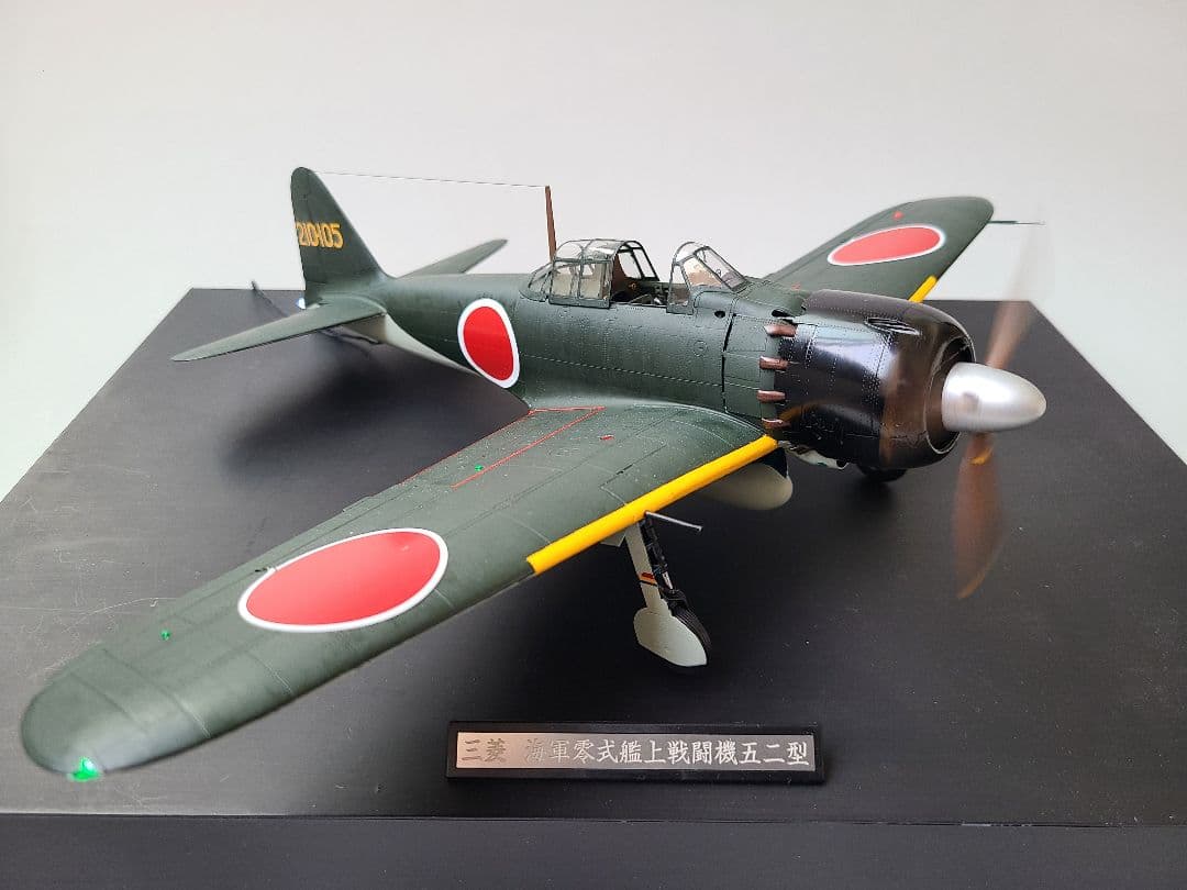 タミヤ 1/32 零式艦上戦闘機52型リアルモーターライズ 完成品 零戦