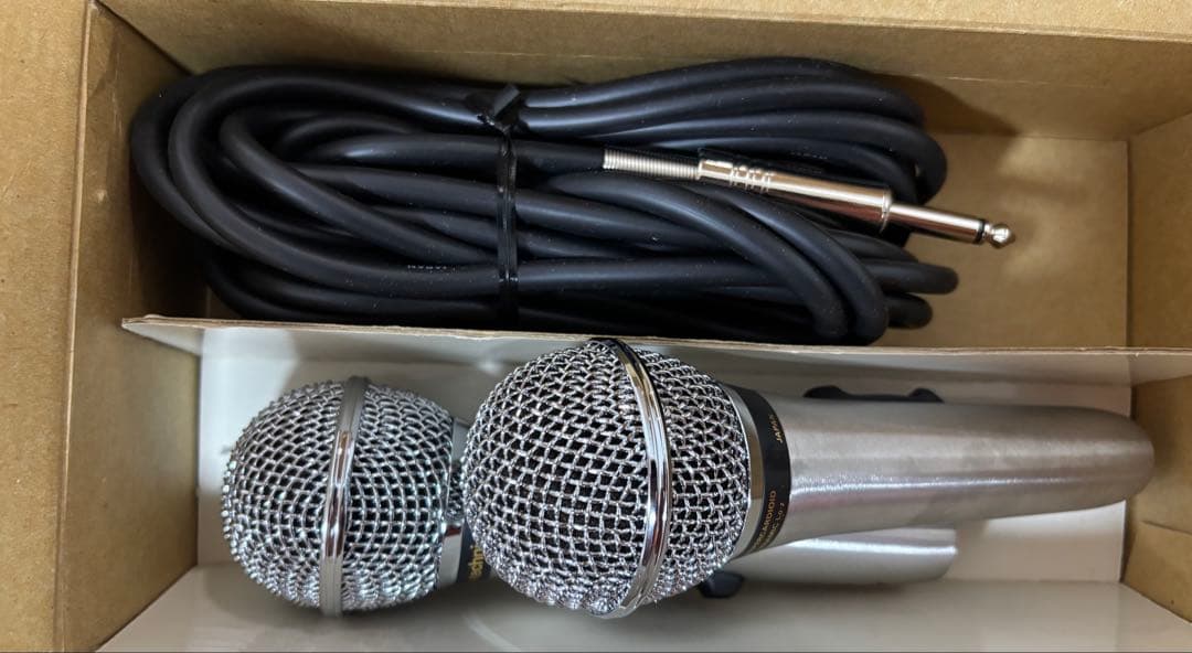 2本のaudio-technica AT-KV7 マイクとケーブル付き。