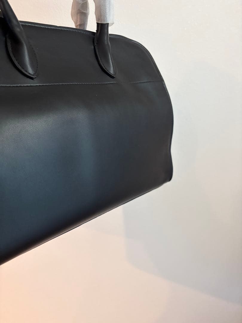 新品THE ROWバッグ　ノベルティ　マルゴー15 大容量 本革