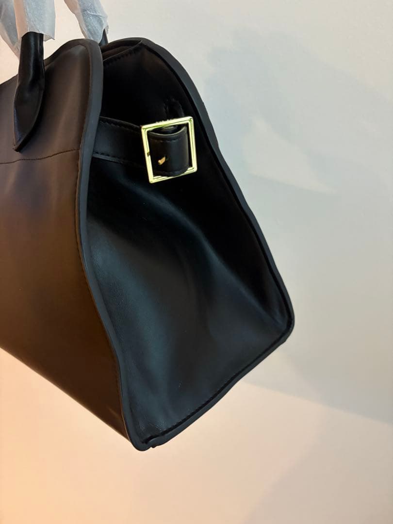 新品THE ROWバッグ　ノベルティ　マルゴー15 大容量 本革