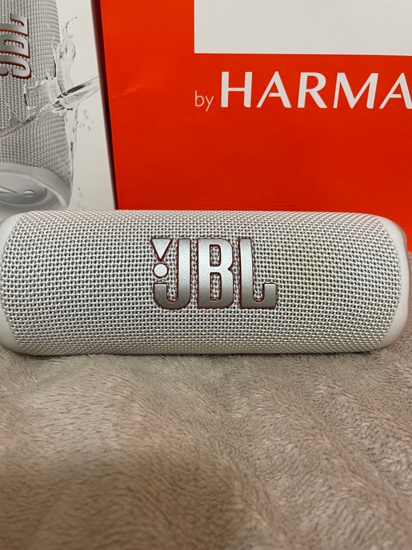 JBL FLIP6 ホワイト Bluetoothスピーカー