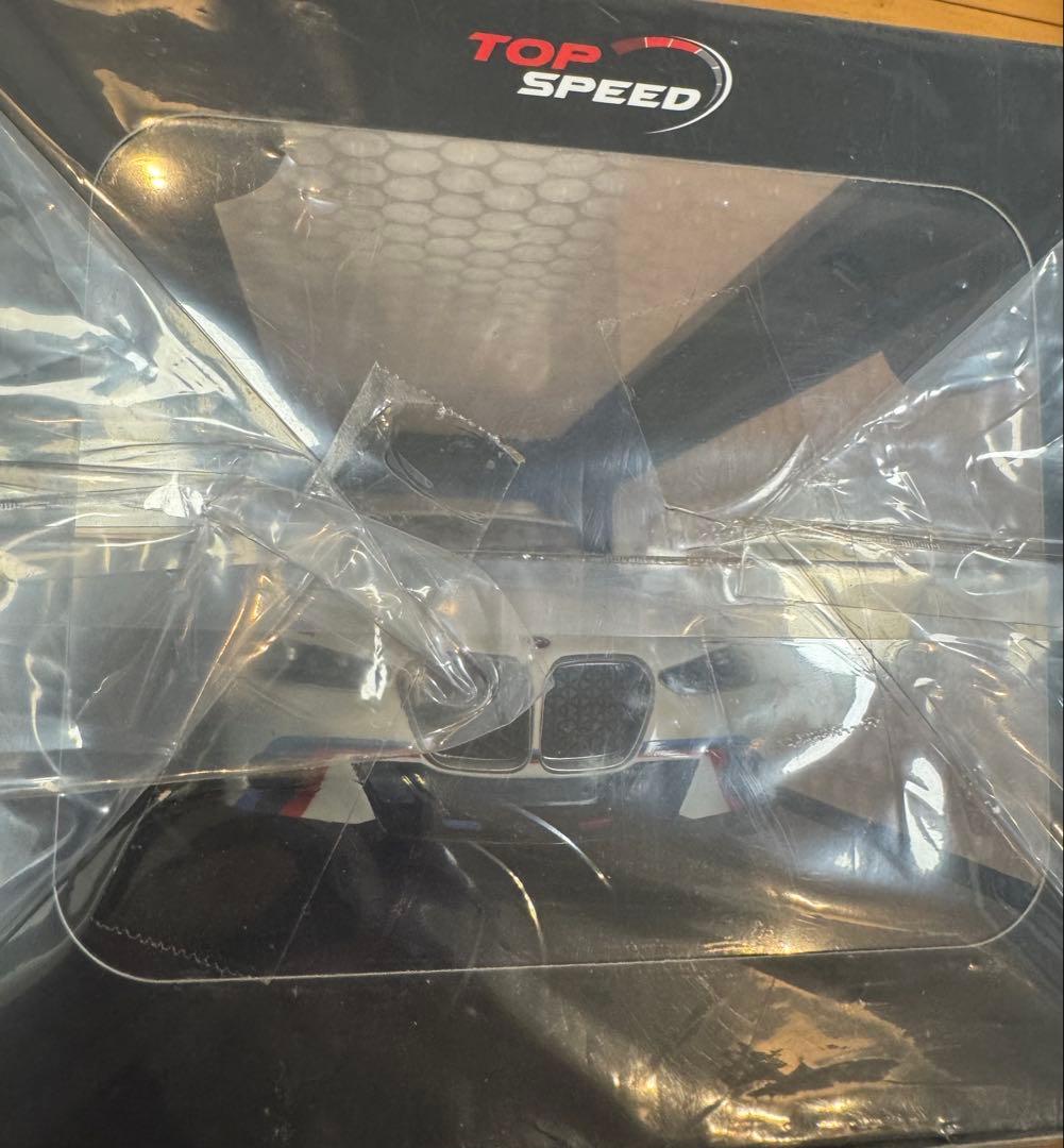 新品 1/18 BMW M4 3.0 CSL 「Top Speedシリーズ」