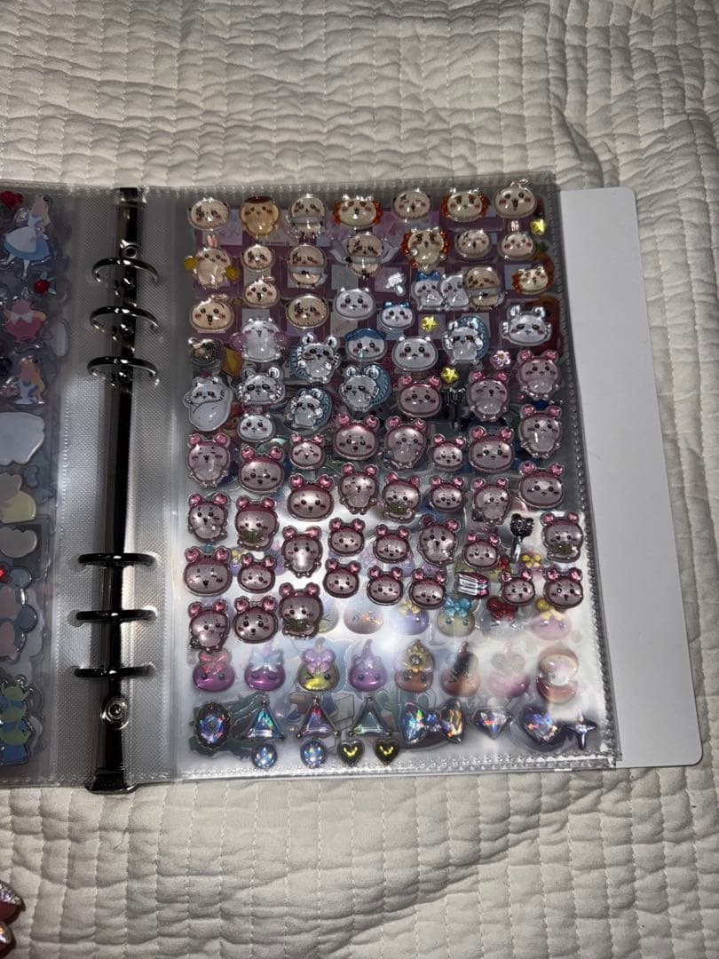 シール帳　完成品　ボンドロシール