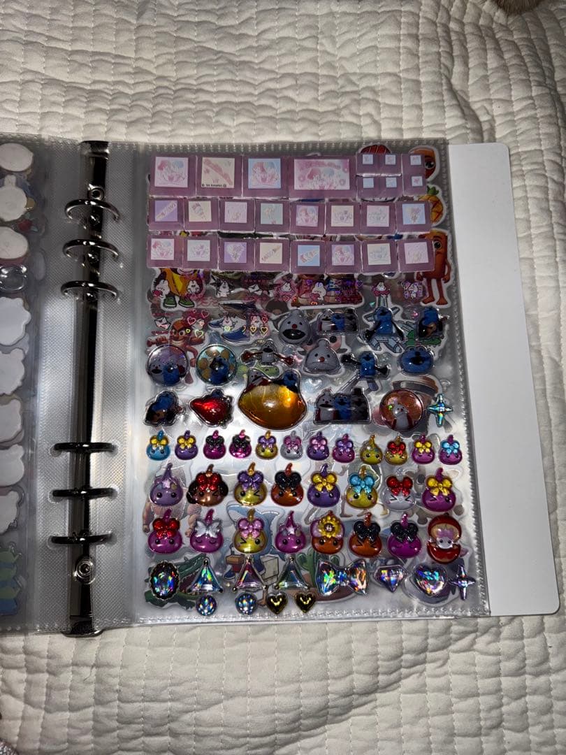 シール帳　完成品　ボンドロシール