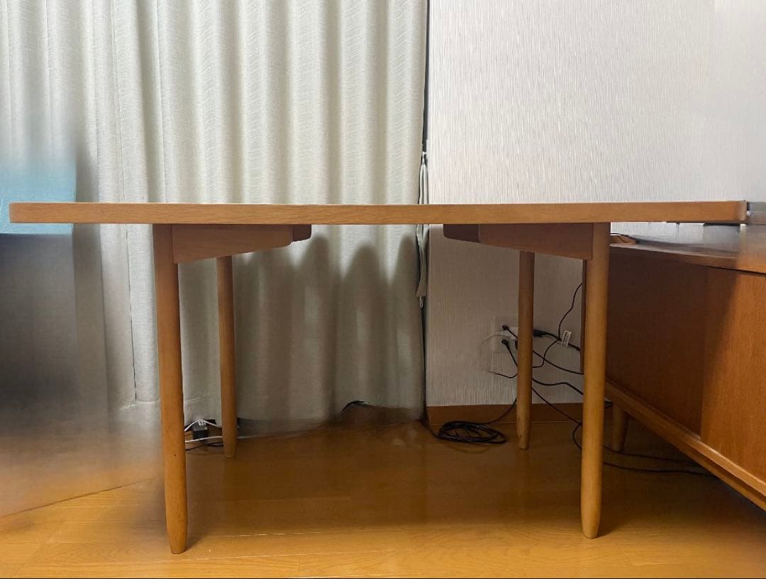 unico(ウニコ)WYTHE(ワイス)テーブル　ダイニングテーブル