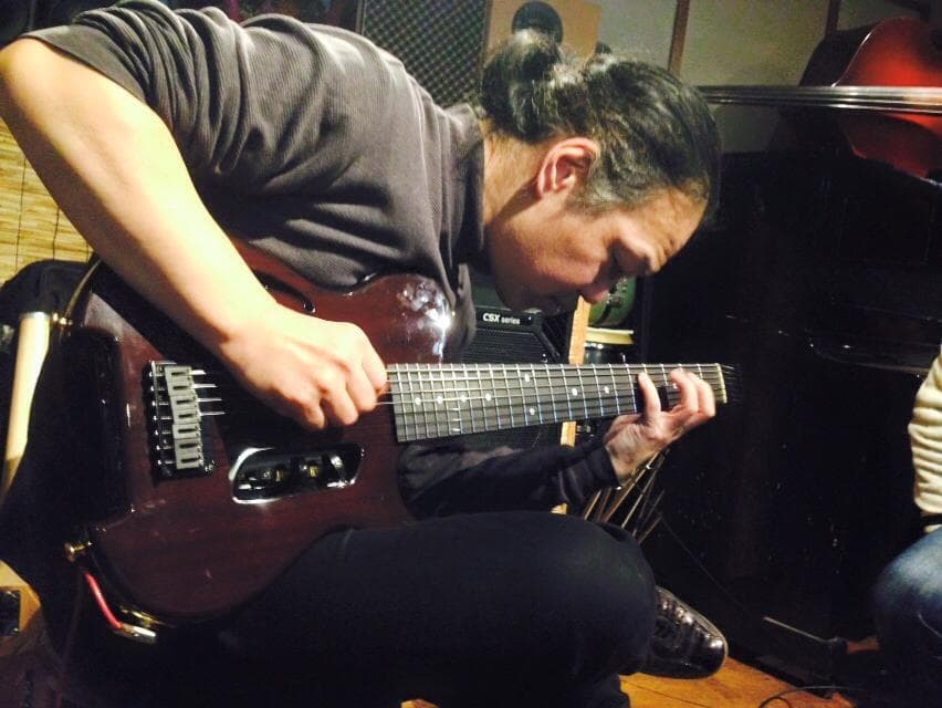 ヘッドレス ハイブリットナイロン弦 7弦ギター 志田工房オーダー品