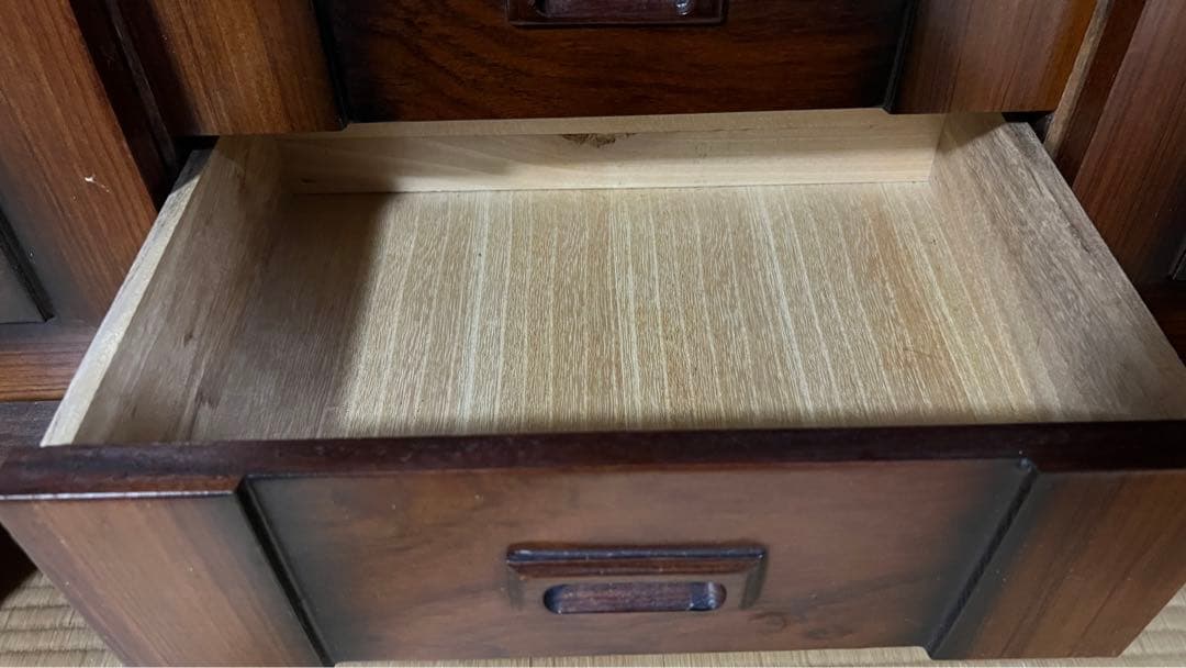 【asaaji】木製ガラス扉キャビネット(他の方は購入不可です)