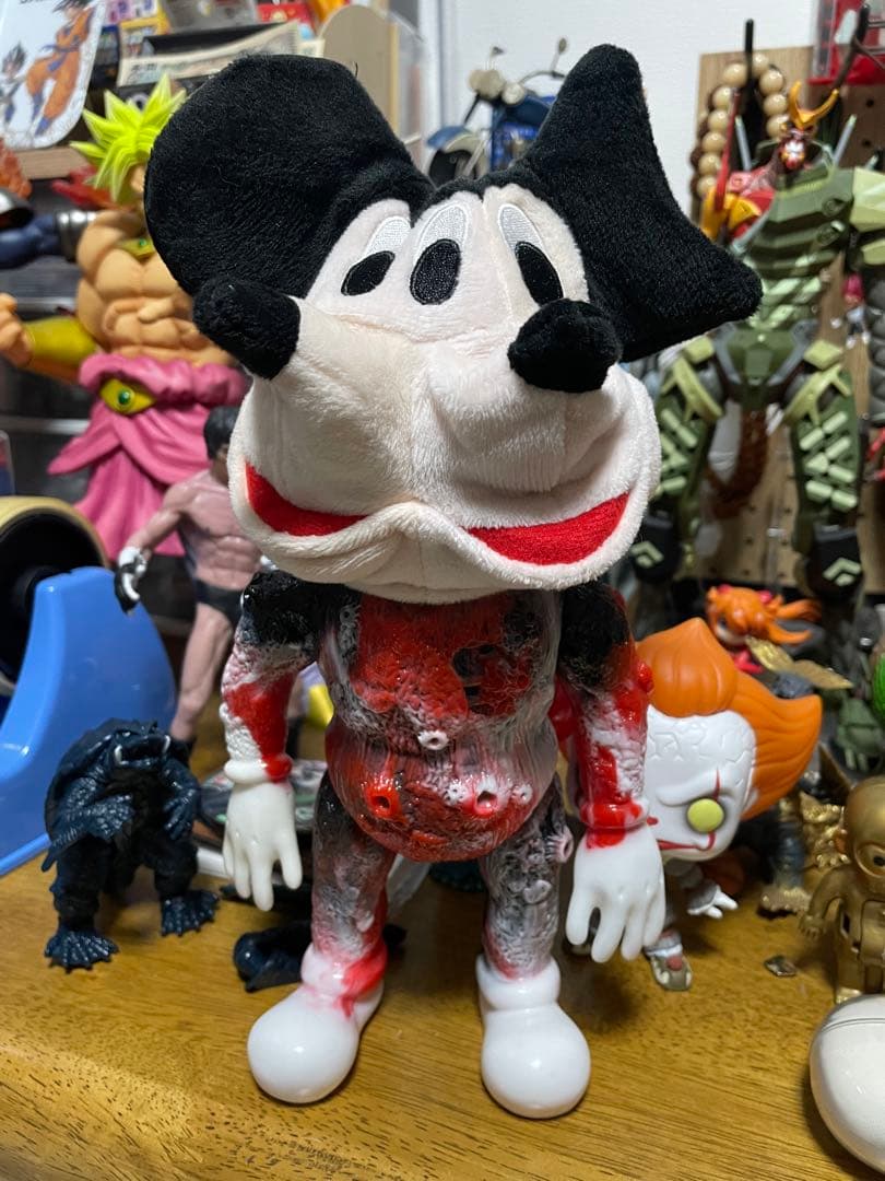 ソフビ　DIE MOUSE ミッキーマウス