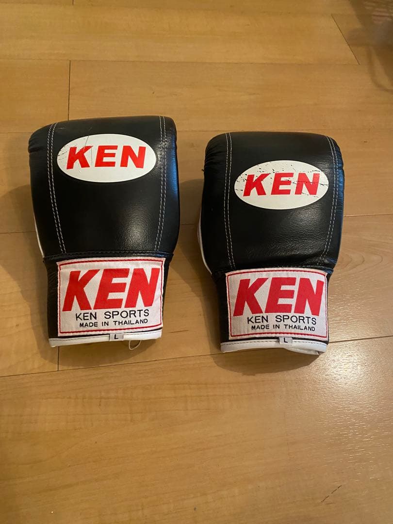 ボクシンググローブやヘッドギアなと色々セット