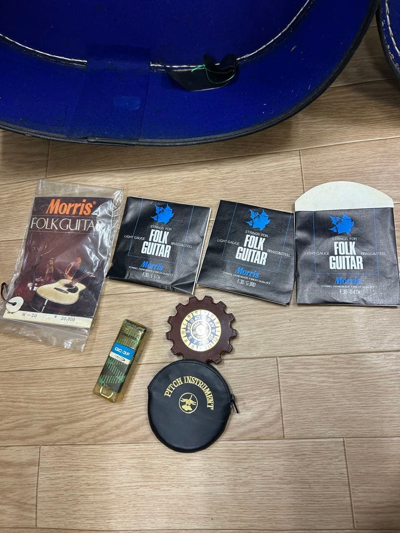 MORRIS アコースティックギター W-20 ハードケース付き