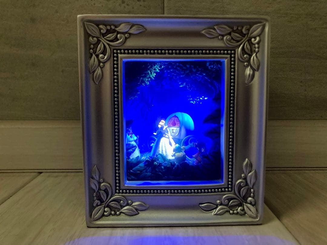 ギャラリーオブライト シンデレラ　OLZEWSKI