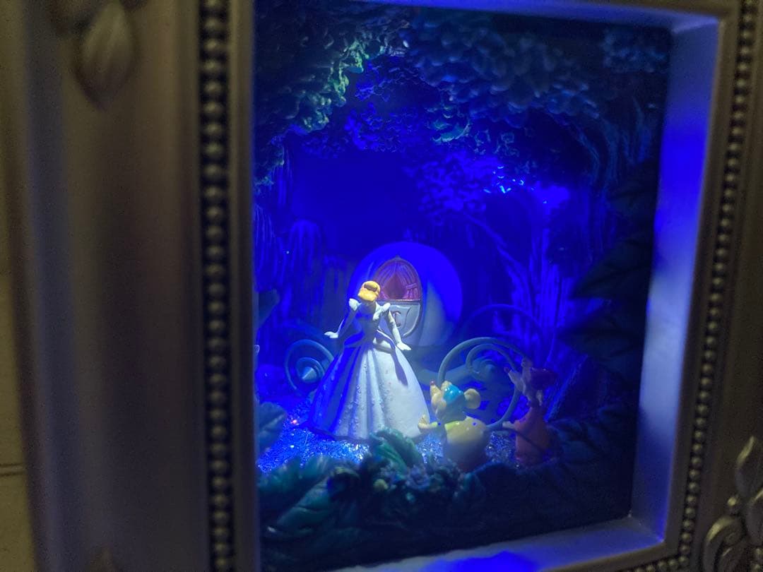 ギャラリーオブライト シンデレラ　OLZEWSKI