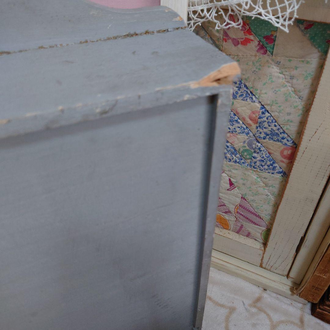 フランスアンティーク、ブルーグレードールキャビネット