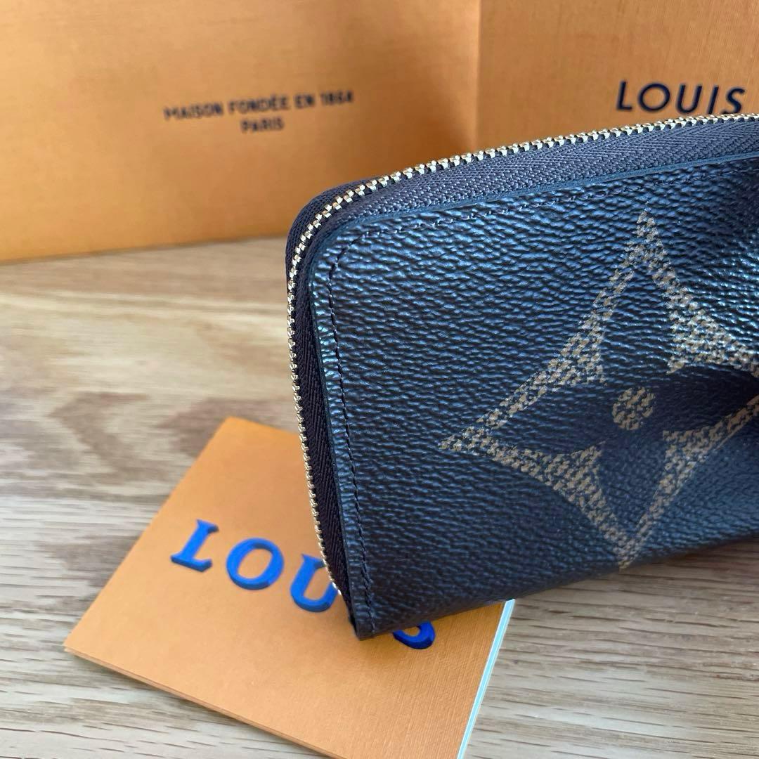 ルイヴィトン　ジッピー・パース モノグラムジャイアント