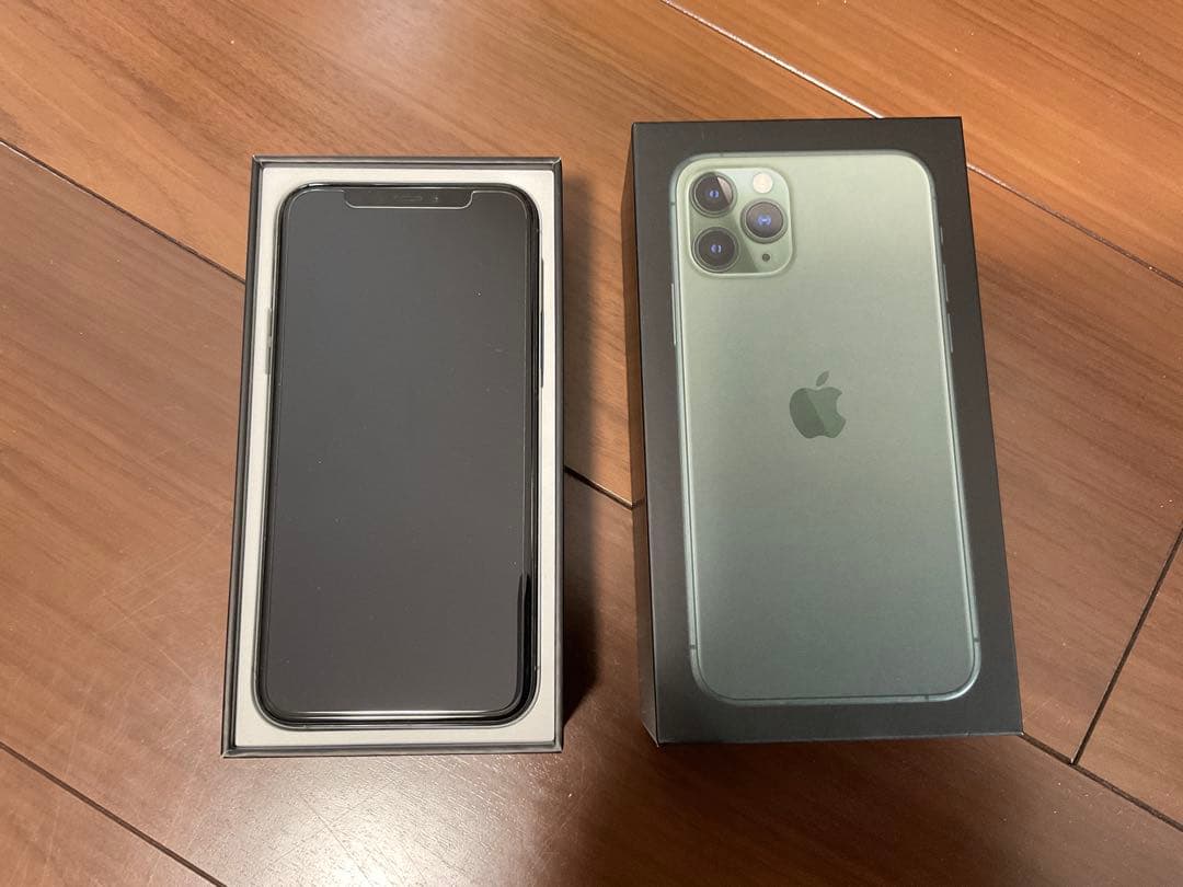 Apple iPhone 11 Pro ミッドナイトグリーン本体