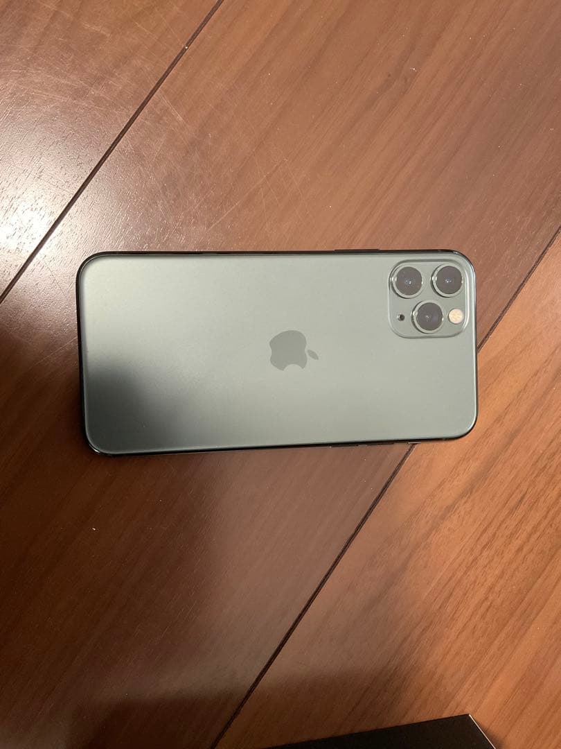 Apple iPhone 11 Pro ミッドナイトグリーン本体