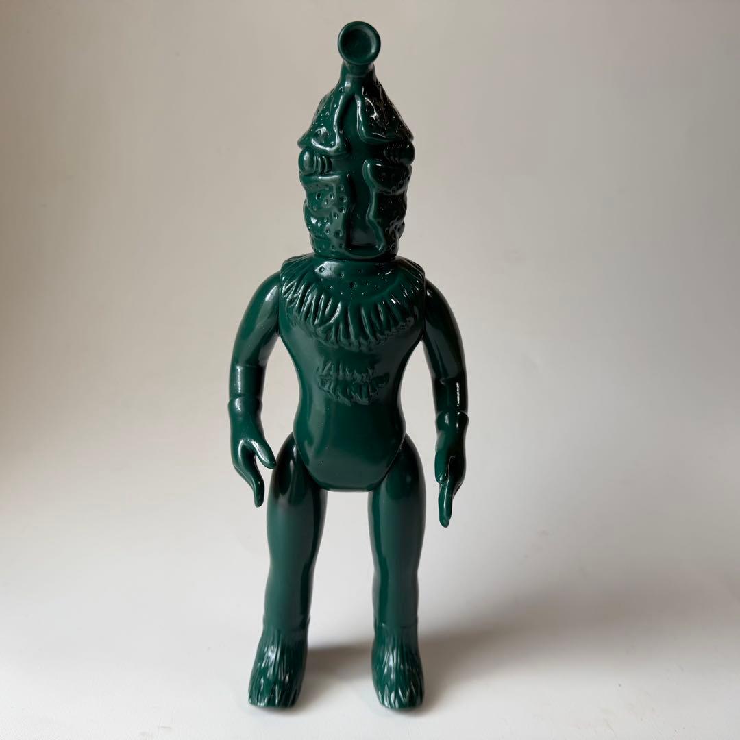 マーミット　ケムール人　未塗装　緑　ソフビ　フィギュア