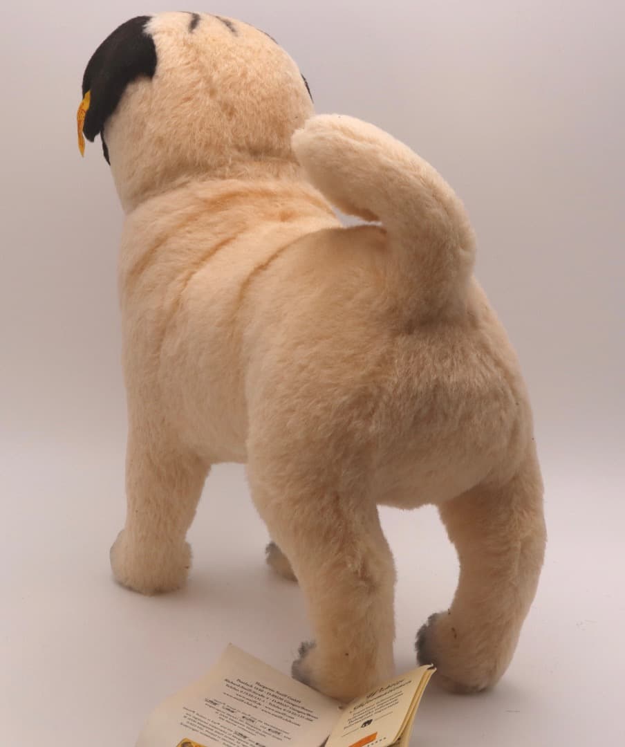 STEIFF パグ 犬のぬいぐるみ タグ付き 約30cm