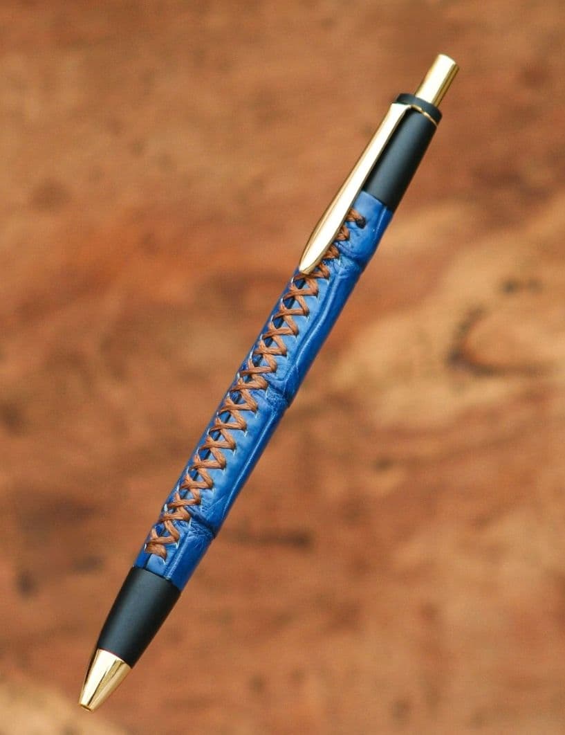 【新品未開封】シックザール 夏限定 革軸ペン【クロコダイル 藍染 (薄藍)】