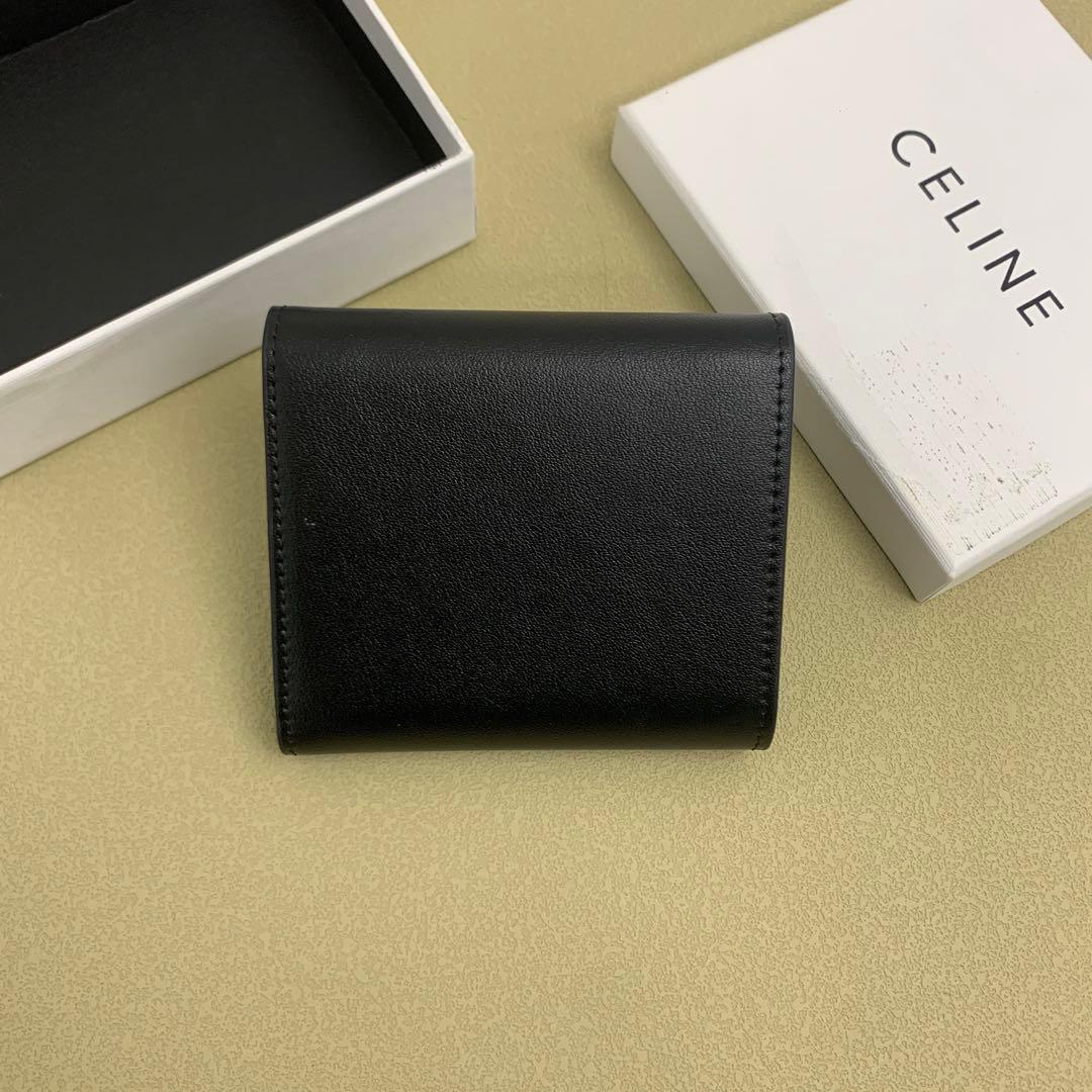 美品 CELINE セリーヌ トリオンフ フラップウォレット 折財布レザー 黒