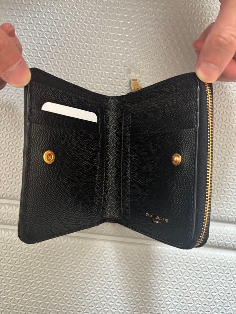 【新品未使用】SAINT LAURENT サンローラン 二つ折り財布 YSL