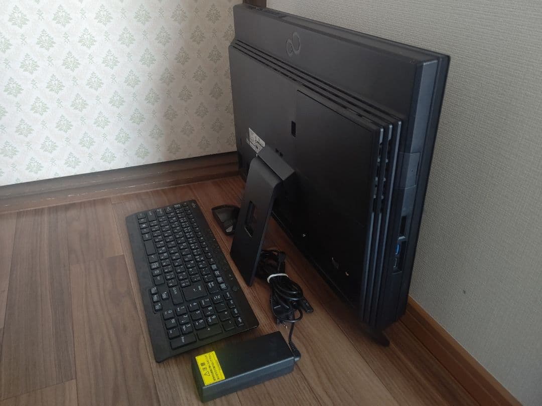 富士通 core i5 8GB SSD240GB オールインワンPC