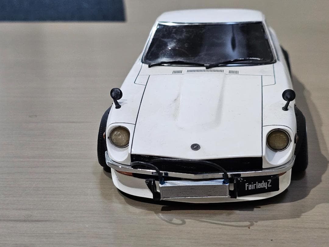 ignitionmodel　1/18　ニッサン フェアレディZ S30