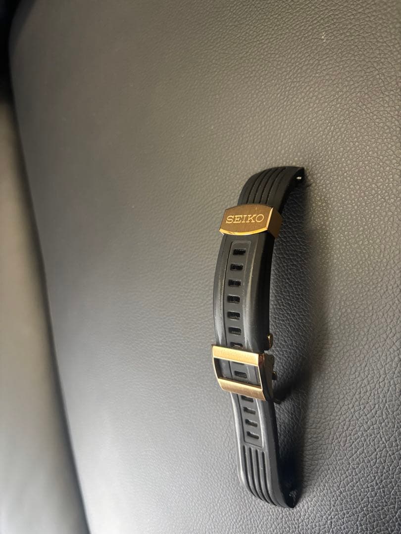 セイコーアストロン ラバーベルト ゴールドDバックル　SBXB055