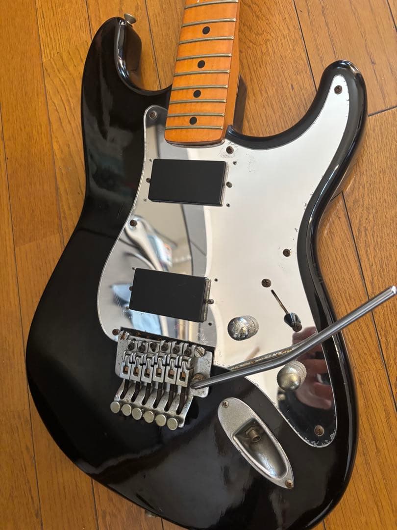 YAMAHAST500のネックに フェルナンデスなボディのカスタムストラトタイプ