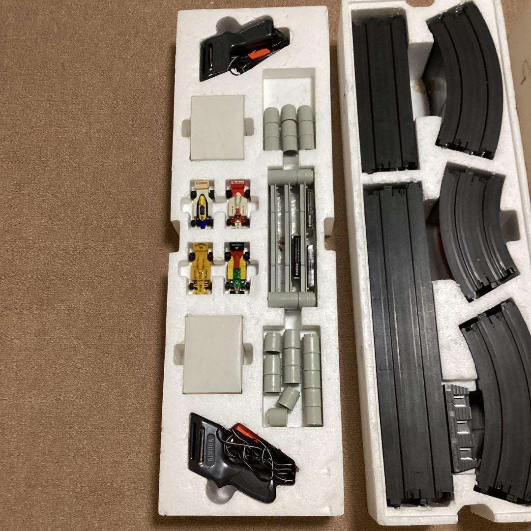 トミー　HO SCALE RACING. HOスケールレーシング　4車線