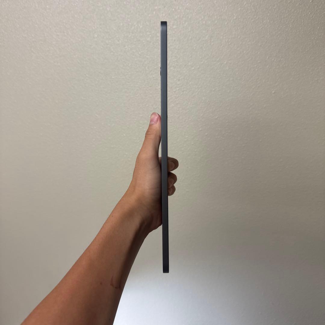 Apple iPad Air 5スペースグレー 本体※ペンシルはつきません。