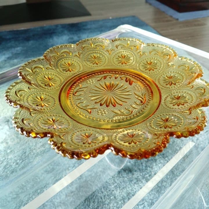 アンティーク琥珀色のガラスのお皿 アクセサリー置き、フェントンお好きな方もー。