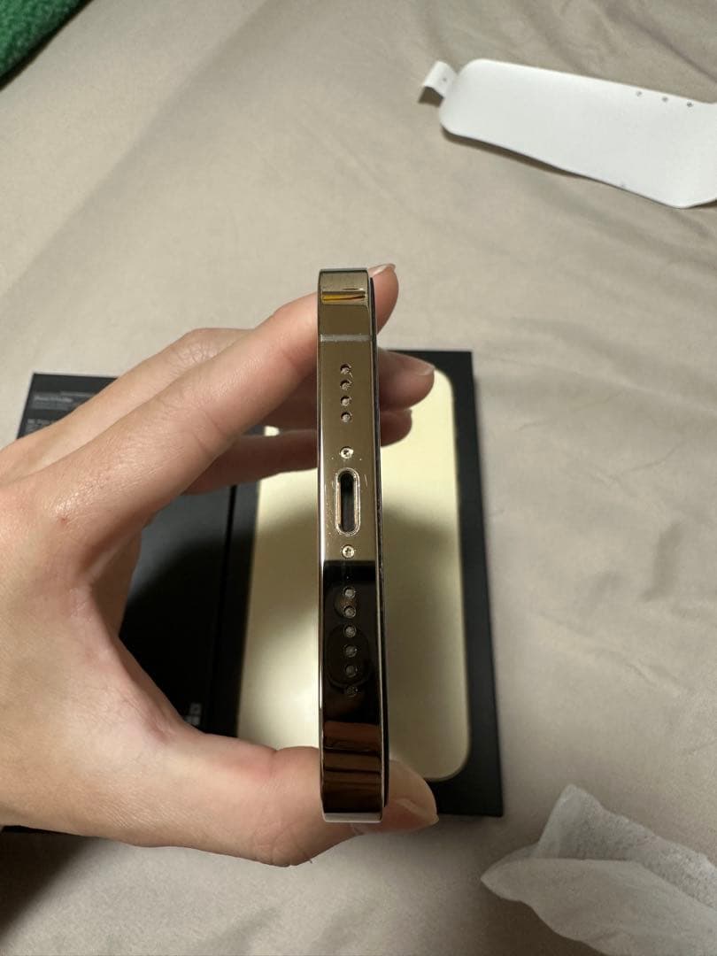 美品 Apple iPhone 13 ProMax ゴールド　本体256G