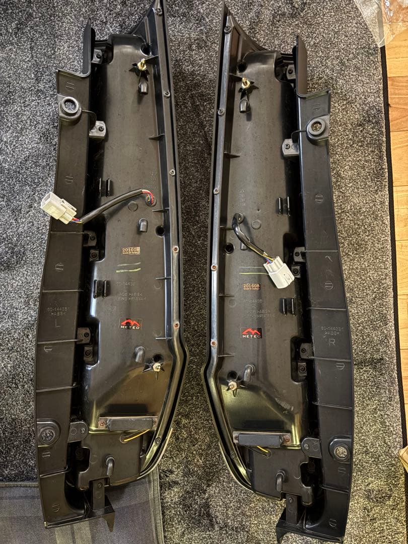 エスクァイア　ヴォクシー　ノア　80 85 メテオテール