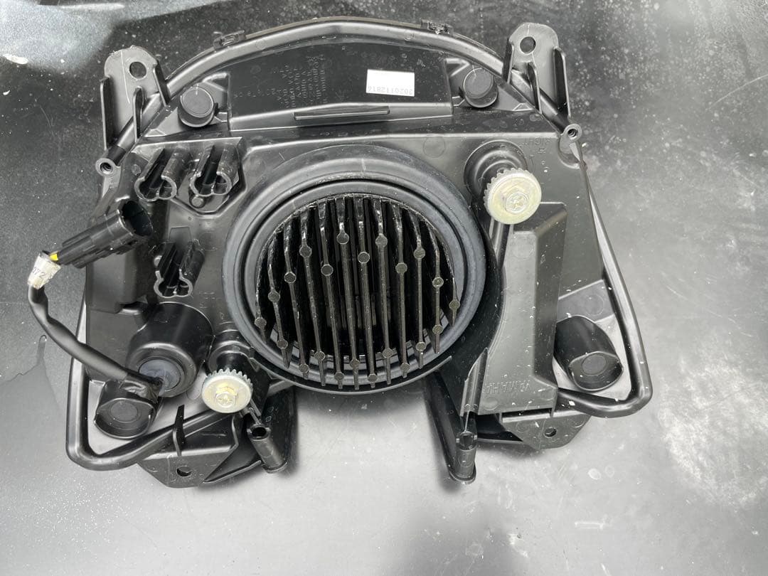 シグナス５型純正ヘッドライト