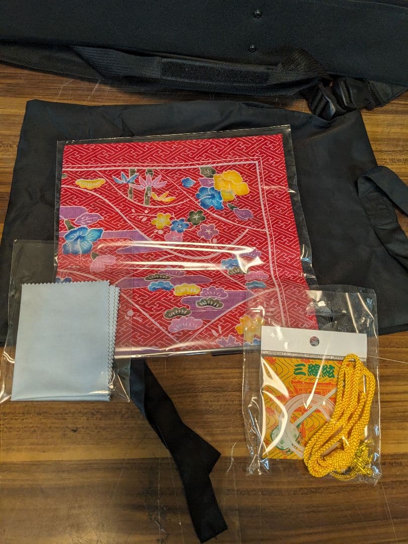 さ*な様 D1071　三線　リュックサック型　ケース　テキスト　教科書　弦　その